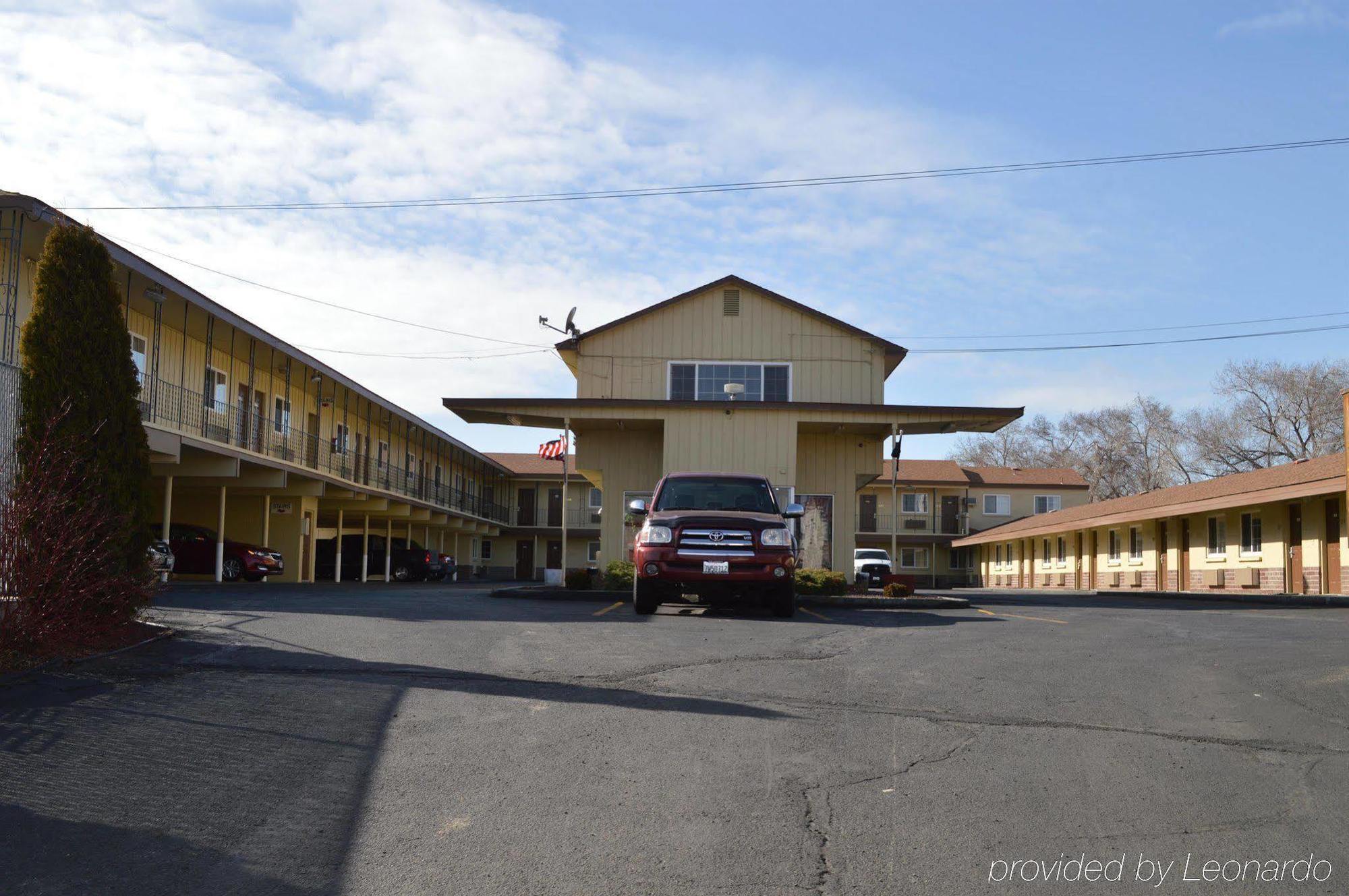 Economy Inn Hermiston Extérieur photo