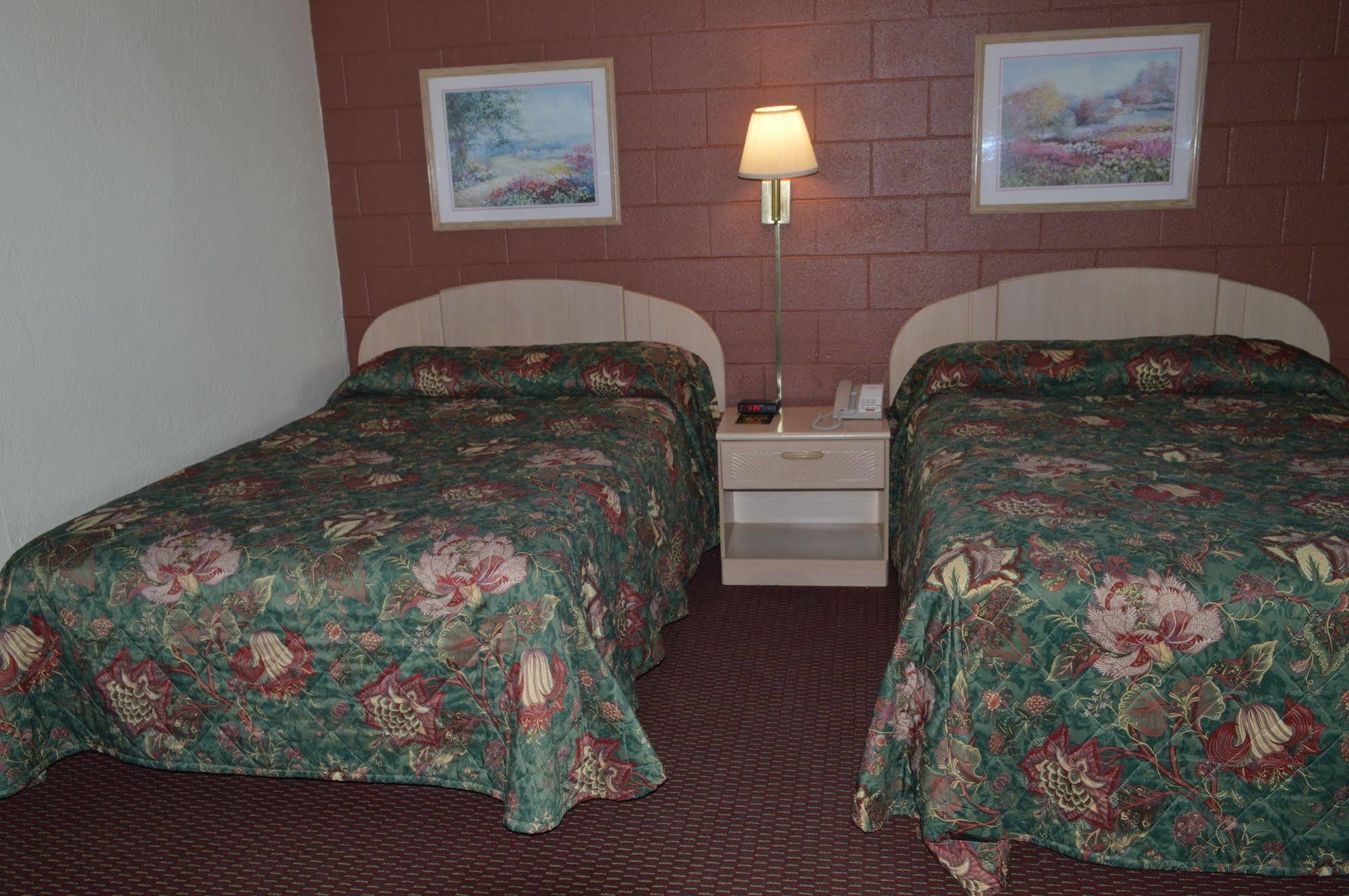 Economy Inn Hermiston Extérieur photo